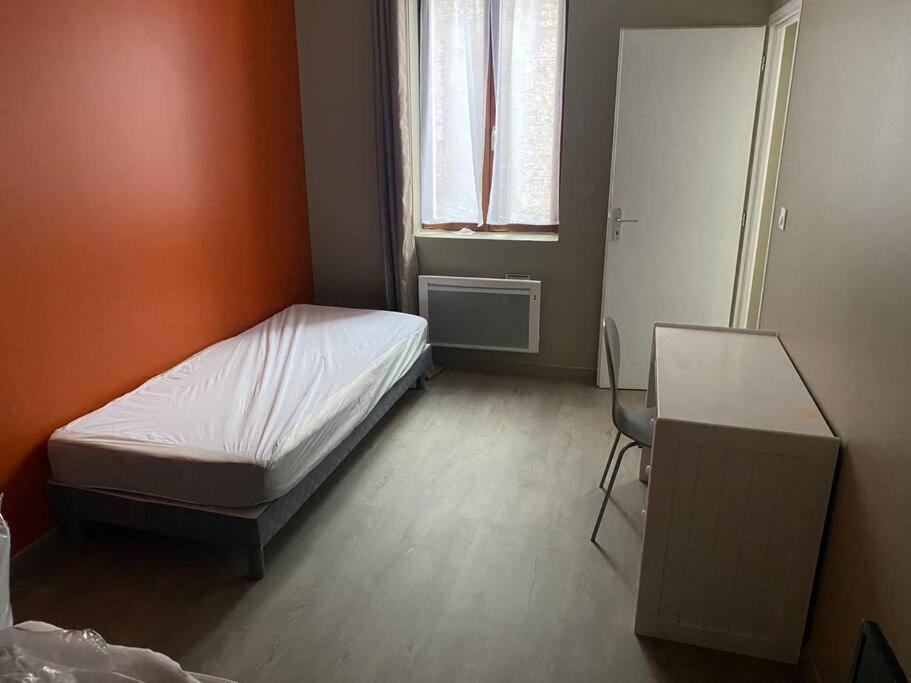 Appartement 4 - Hyper Centre - 1 A 4 Personnes Douai Ngoại thất bức ảnh