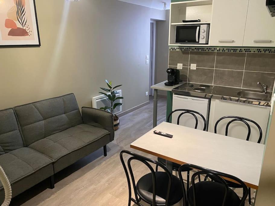 Appartement 4 - Hyper Centre - 1 A 4 Personnes Douai Ngoại thất bức ảnh